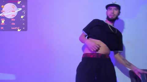  s online show from February 15, 5:15 am