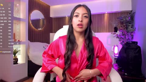 Snapshot of camila_dupont chatting on December 22, 8:47 pm Camila online show from December 22, 8:47 pm