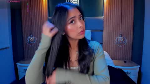 Snapshot of camila_dupont chatting on September 12, 3:39 am Camila online show from September 12, 3:39 am