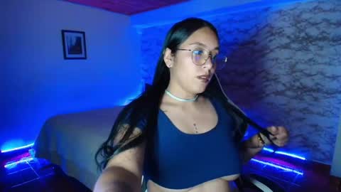 Camila Roose online show from May 4, 12:17 am