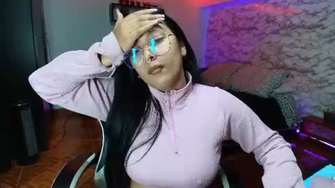 Camila Roose online show from August 5, 1:08 am