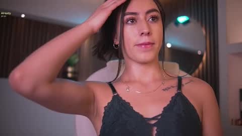 camila_martinez9 online show from October 2, 11:28 am