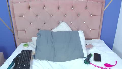 Camila online show from November 15, 11:32 pm