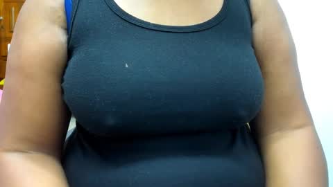 Snapshot of camila_sandoval_01 chatting on September 27, 3:44 am Camila online show from September 27, 3:44 am