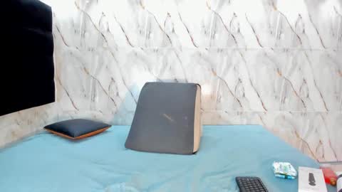 Cami thomsson online show from September 11, 8:20 pm