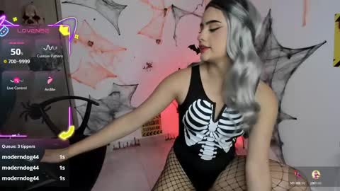 Cami  online show from October 4, 1:31 pm