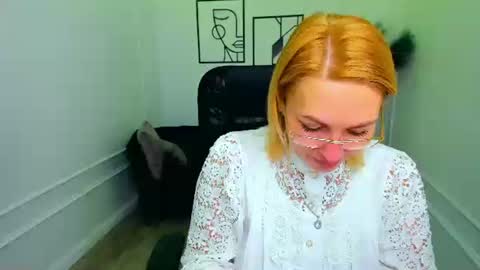 camilafatem online show from September 9, 7:57 pm