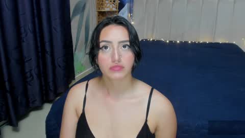 Snapshot of camilahunter__ chatting on December 10, 3:09 am Camila online show from December 10, 3:09 am