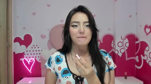 Snapshot of camilahunter__ chatting on December 26, 11:21 am Camila online show from December 26, 11:21 am