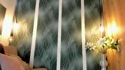 Snapshot of camilamanzurr chatting on June 18, 10:25 pm camila manzur online show from June 18, 10:25 pm