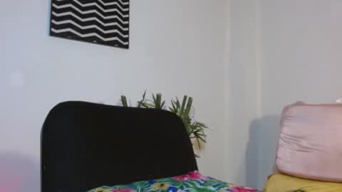 camilaparrisx online show from February 13, 4:52 am