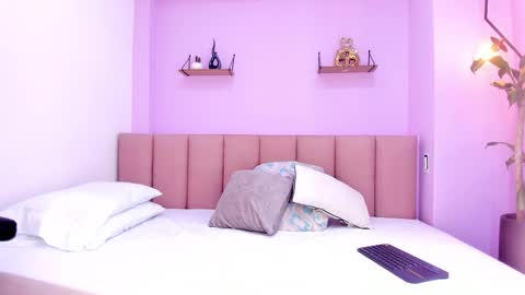 camila online show from March 18, 12:19 pm