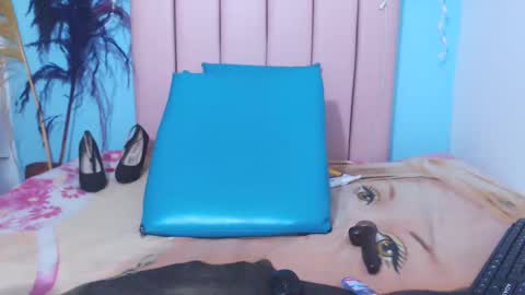 camilawilliams707rs online show from December 19, 7:29 am