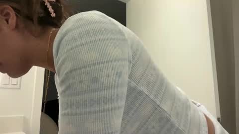 camiliakxoxo online show from November 10, 1:48 am