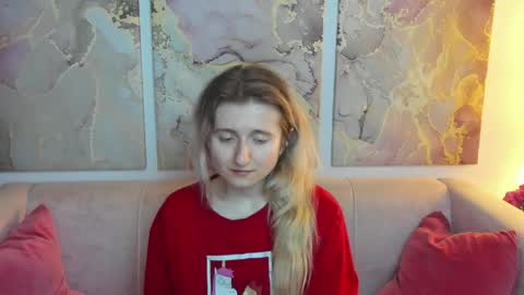 Snapshot of camilladreamer chatting on April 18, 6:06 am camilladreamer online show from April 18, 6:06 am