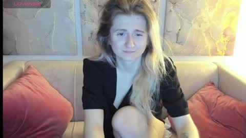 Snapshot of camilladreamer chatting on April 22, 11:28 pm camilladreamer online show from April 22, 11:28 pm