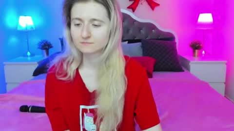 Snapshot of camilladreamer chatting on April 26, 1:14 am camilladreamer online show from April 26, 1:14 am