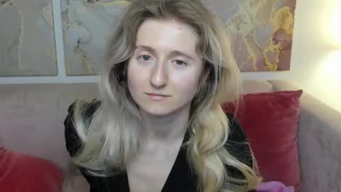 Snapshot of camilladreamer chatting on May 4, 12:50 am camilladreamer online show from May 4, 12:50 am