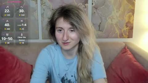 Snapshot of camilladreamer chatting on May 11, 8:53 am camilladreamer online show from May 11, 8:53 am