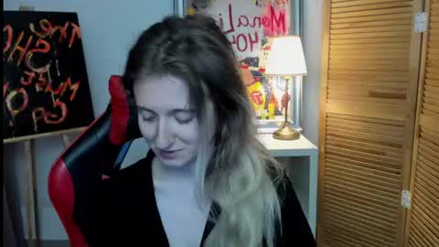 Snapshot of camilladreamer chatting on June 29, 7:03 pm camilladreamer online show from June 29, 7:03 pm