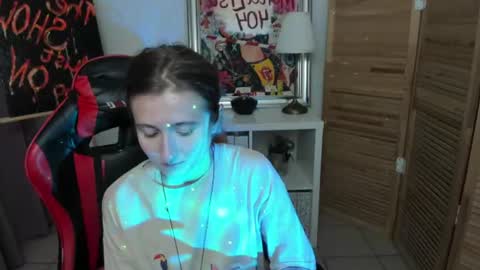 Snapshot of camilladreamer chatting on July 7, 4:33 pm camilladreamer online show from July 7, 4:33 pm