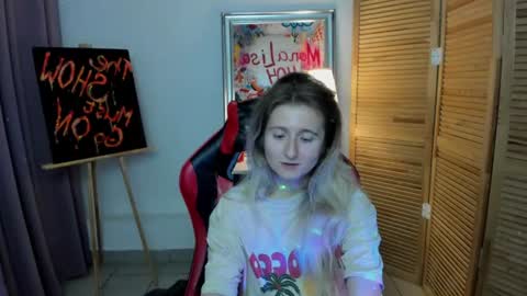 Snapshot of camilladreamer chatting on July 18, 6:23 pm camilladreamer online show from July 18, 6:23 pm