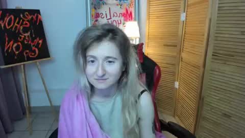 Snapshot of camilladreamer chatting on July 24, 10:19 pm camilladreamer online show from July 24, 10:19 pm