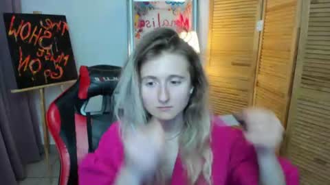 Snapshot of camilladreamer chatting on July 25, 4:37 pm camilladreamer online show from July 25, 4:37 pm