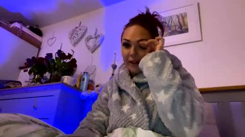 Camilla Jayne online show from February 14, 9:22 pm