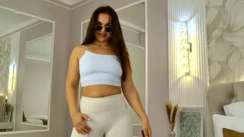 Snapshot of camillalarson chatting on July 7, 6:47 am Camilla online show from July 7, 6:47 am