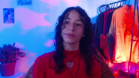 Snapshot of camille_delrey chatting on December 11, 12:23 pm Camille online show from December 11, 12:23 pm