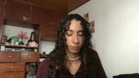 Snapshot of camille_delrey chatting on February 12, 5:16 pm Camille online show from February 12, 5:16 pm