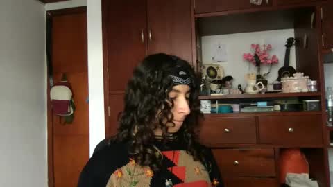 Snapshot of camille_delrey chatting on February 19, 7:27 pm Camille online show from February 19, 7:27 pm