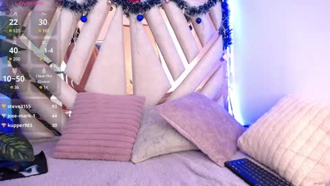 Camille online show from December 18, 5:10 pm