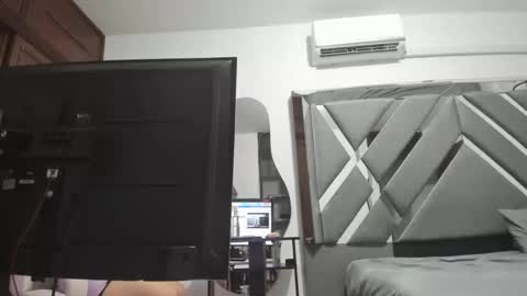 Snapshot of camille_juicy chatting on September 27, 11:48 am Camille online show from September 27, 11:48 am