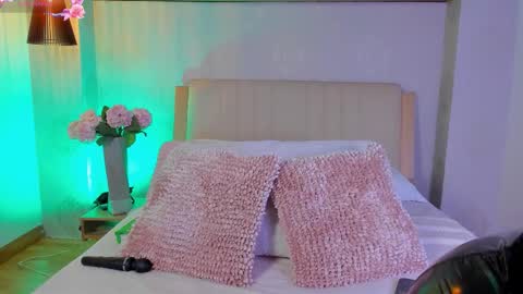 Snapshot of camille_lynn chatting on September 25, 1:31 am Camille Lynn online show from September 25, 1:31 am