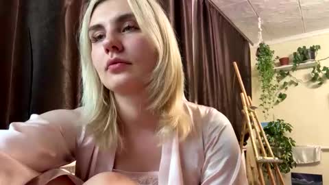 CamilleCharm online show from January 22, 10:15 pm