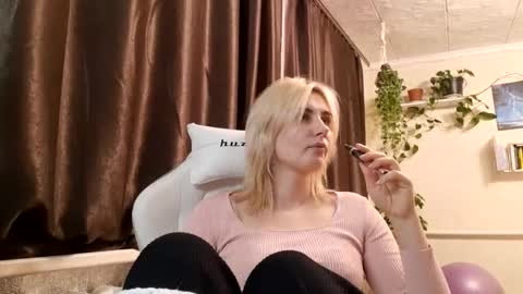CamilleCharm online show from January 25, 11:11 pm