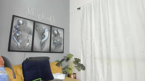 Camillo Virgil online show from February 2, 11:42 am