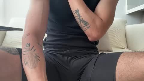 Snapshot of camilo__ chatting on May 8, 3:39 pm camilo online show from May 8, 3:39 pm