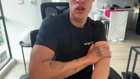 Snapshot of camilo__ chatting on May 19, 3:07 pm camilo online show from May 19, 3:07 pm