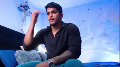 Snapshot of camilo_contre21 chatting on October 15, 7:03 pm camilo_contre21 online show from October 15, 7:03 pm