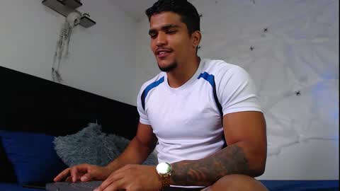 Snapshot of camilo_contre21 chatting on October 22, 6:29 pm camilo_contre21 online show from October 22, 6:29 pm