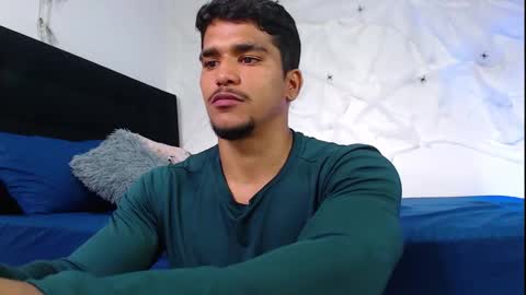 Snapshot of camilo_contre21 chatting on October 23, 7:23 pm camilo_contre21 online show from October 23, 7:23 pm