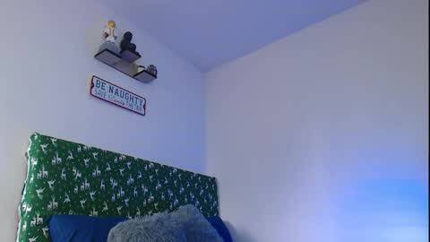 camilo_contre21 online show from November 29, 7:50 pm