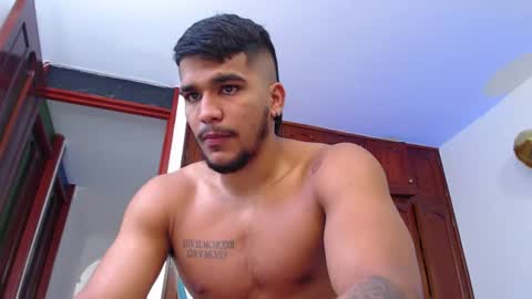 camilo_contre21 online show from July 6, 6:54 pm