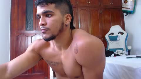 camilo_contre21 online show from July 13, 6:55 pm