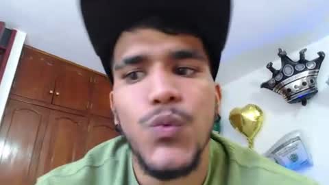 camilo_contre21 online show from July 14, 9:31 pm