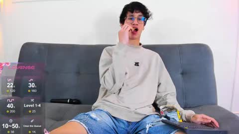 Snapshot of camilo_stark chatting on May 27, 3:03 am Camilo online show from May 27, 3:03 am