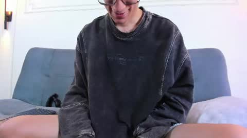 Snapshot of camilo_stark chatting on June 13, 3:59 am Camilo online show from June 13, 3:59 am